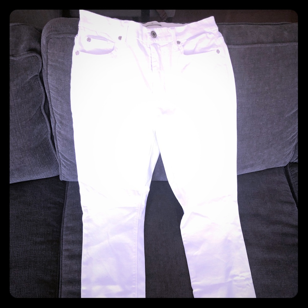 High waisted White skinny jeans. NWT